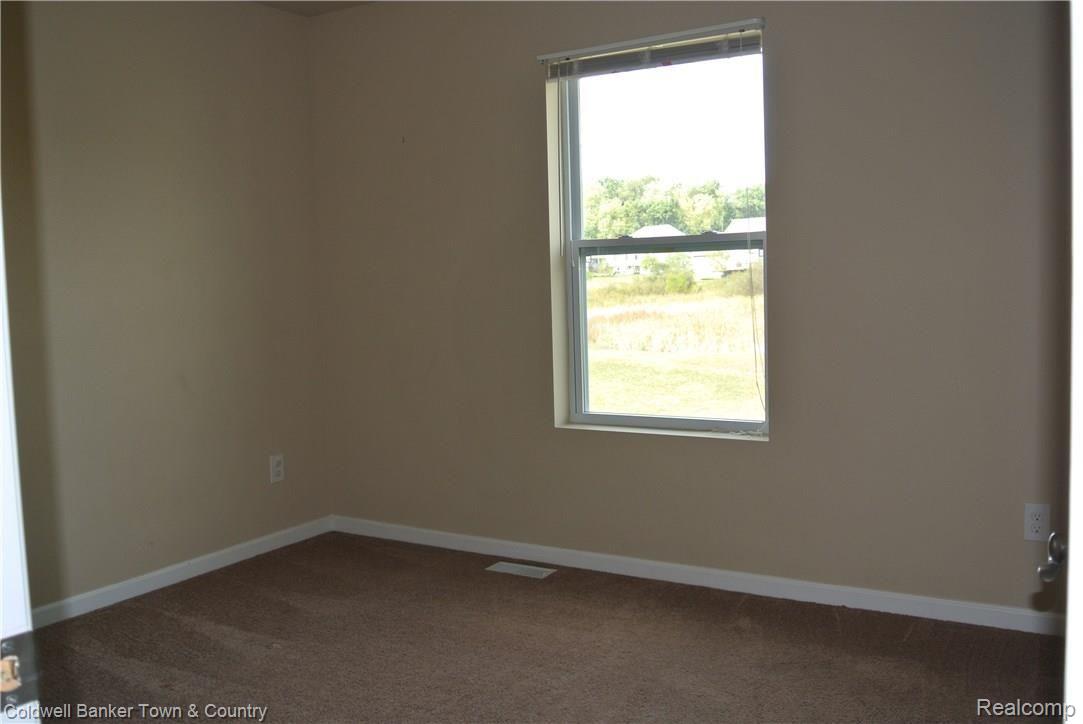 728 Dewars Street Howell, MI 48843 - Photo 17 of 26 Bedroom 4.JPG