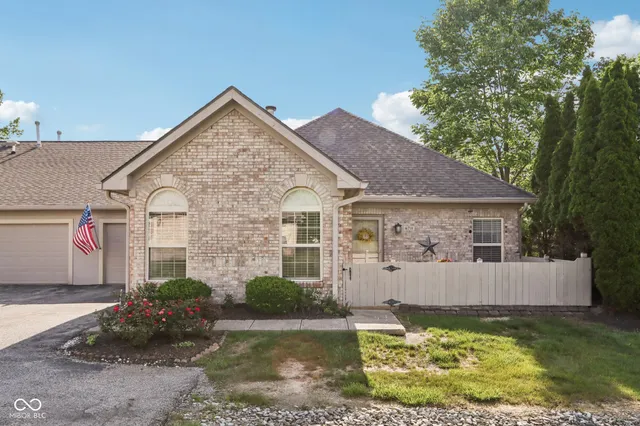 $229,900 | 6711 West Bridgefield Way, Indianapolis, IN 46254