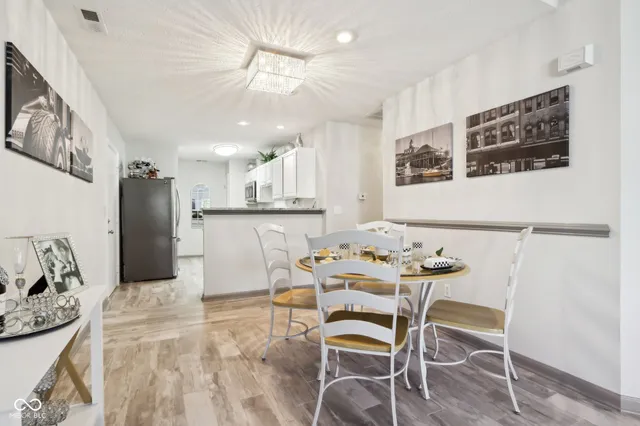 $229,900 | 6711 West Bridgefield Way, Indianapolis, IN 46254