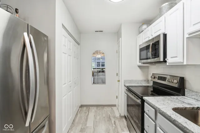 $229,900 | 6711 West Bridgefield Way, Indianapolis, IN 46254