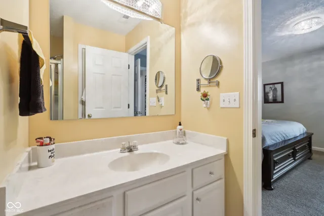 $229,900 | 6711 West Bridgefield Way, Indianapolis, IN 46254