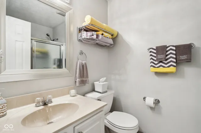 $229,900 | 6711 West Bridgefield Way, Indianapolis, IN 46254