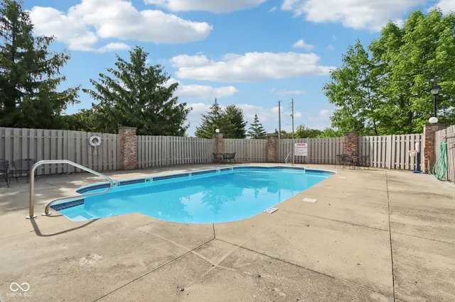 $229,900 | 6711 West Bridgefield Way, Indianapolis, IN 46254