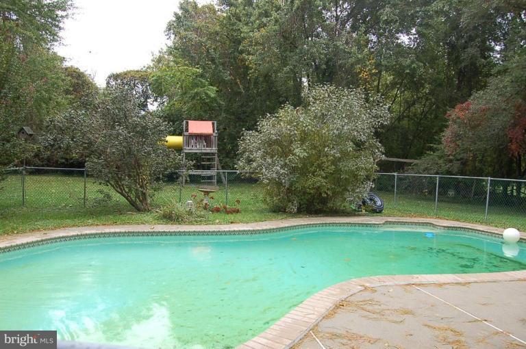 12409 Deoudes Road Boyds, MD 20841 - Photo 20 of 25 Swimming Pool