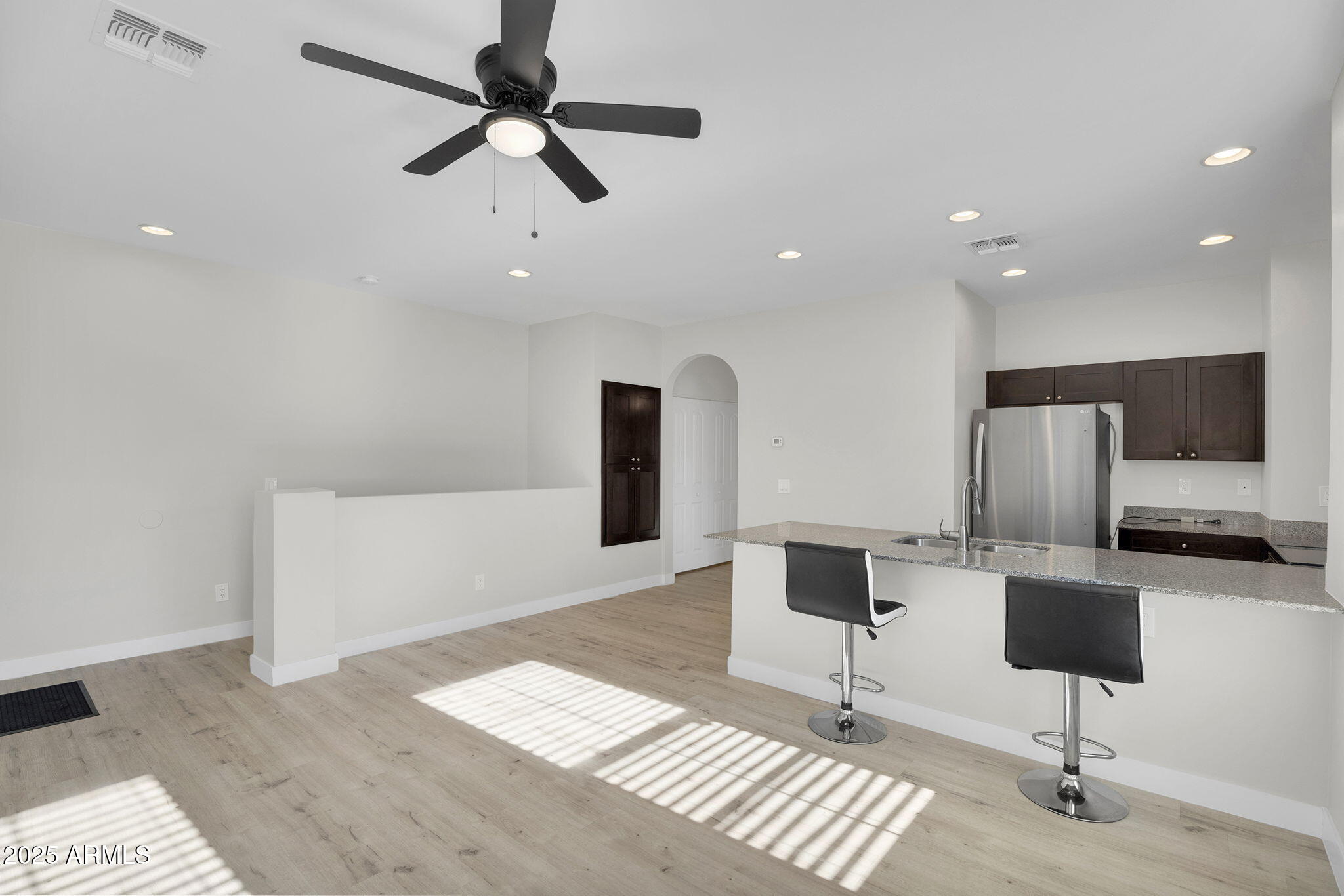 854 South San Marcos Drive, Unit 7C Apache Junction, AZ 85120 - Photo 4 of 48 a workspace with furniture