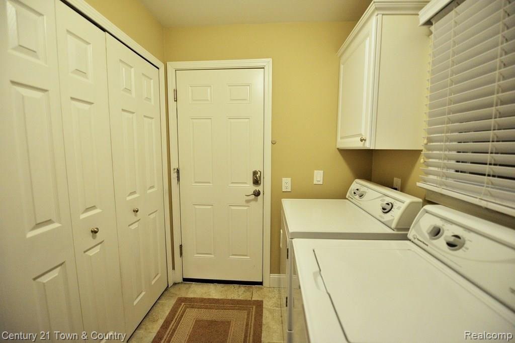 372 Shellbourne Drive Rochester Hills, MI 48309 - Photo 36 of 45