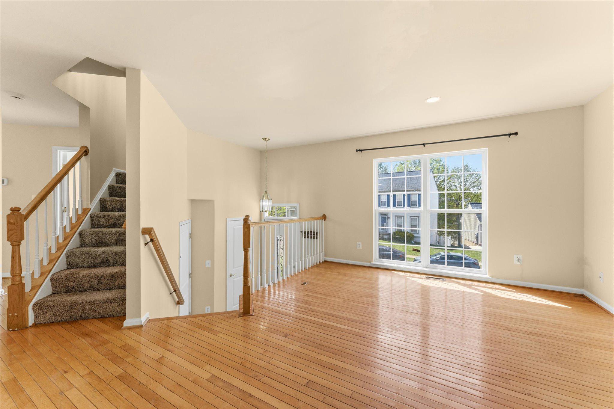 3068 Pony Ridge Turn Dumfries, VA 22026 - Photo 4 of 53