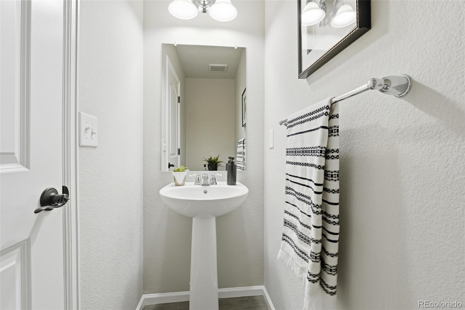 3490 Raintree Lane Dacono, CO 80514 - Photo 8 of 49