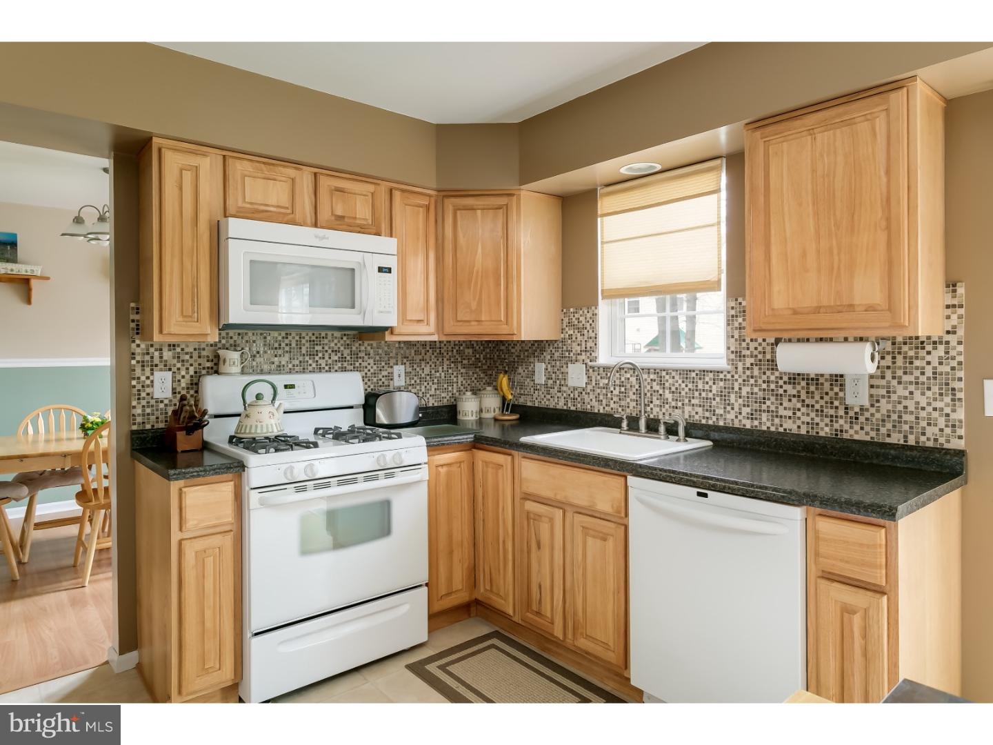 57 Country Club Road Pine Hill, NJ 08021 - Photo 4 of 23