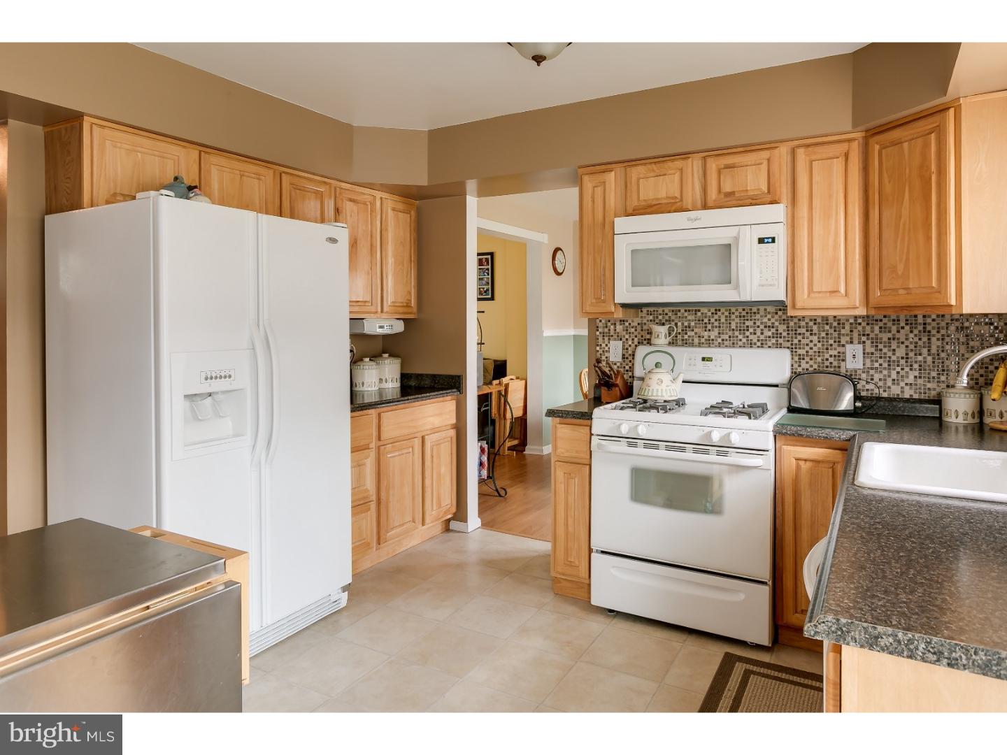 57 Country Club Road Pine Hill, NJ 08021 - Photo 5 of 23