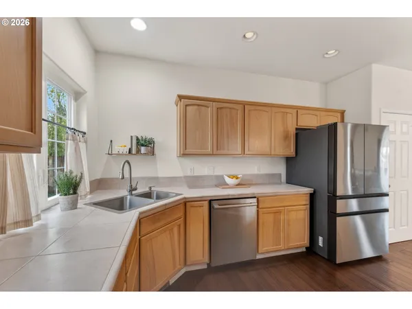 $629,900 | 12425 Southwest Winterview Drive, Tigard, OR 97224