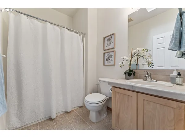 $629,900 | 12425 Southwest Winterview Drive, Tigard, OR 97224