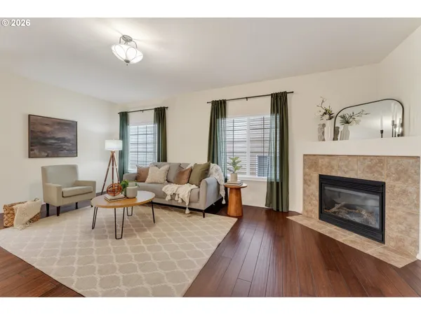 $629,900 | 12425 Southwest Winterview Drive, Tigard, OR 97224