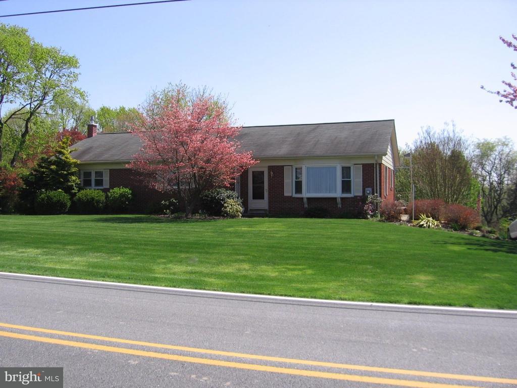 2356 Franklin Road Columbia, PA 17512 - Photo 3 of 46