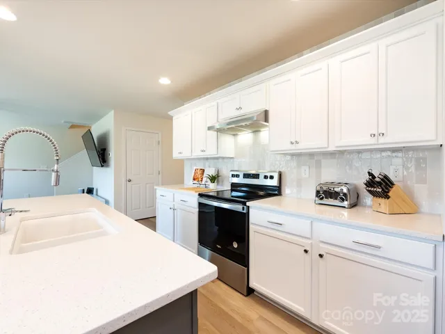 $600,000 | 17848 Wilbanks Drive, Charlotte, NC 28278