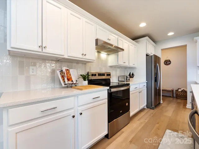 $600,000 | 17848 Wilbanks Drive, Charlotte, NC 28278