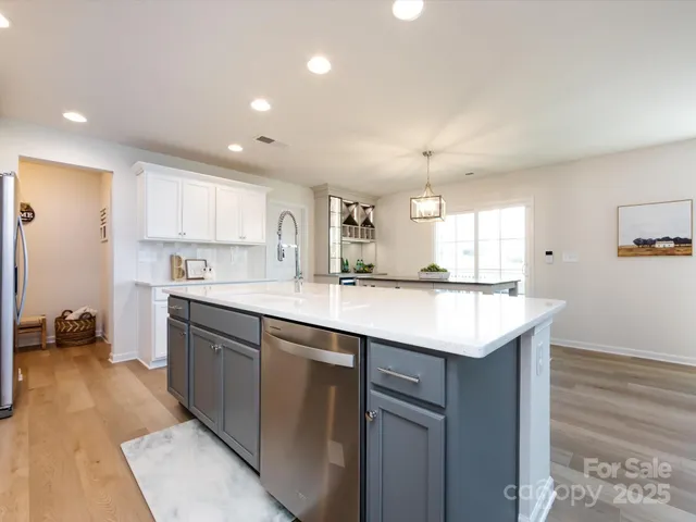 $600,000 | 17848 Wilbanks Drive, Charlotte, NC 28278