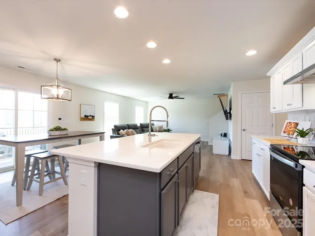 $600,000 | 17848 Wilbanks Drive, Charlotte, NC 28278