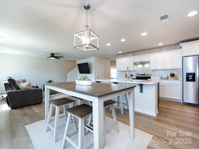 $600,000 | 17848 Wilbanks Drive, Charlotte, NC 28278