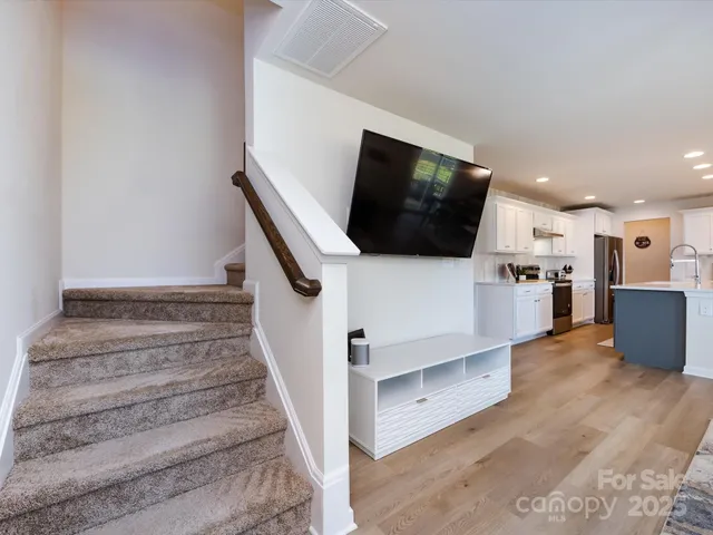 $600,000 | 17848 Wilbanks Drive, Charlotte, NC 28278