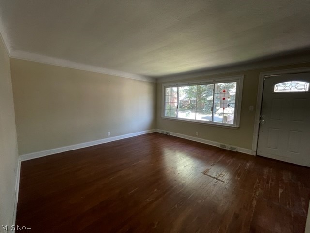 4410 Adrian Road Cleveland, OH 44121 - Photo 6 of 20