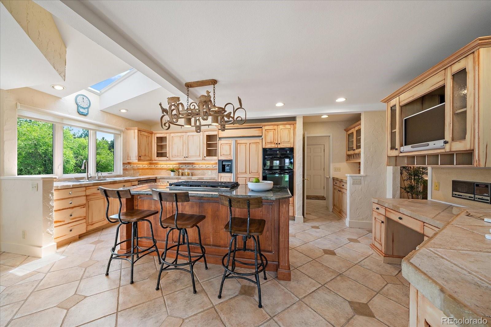 11651 West 40th Circle Wheat Ridge, CO 80033 - Photo 10 of 35