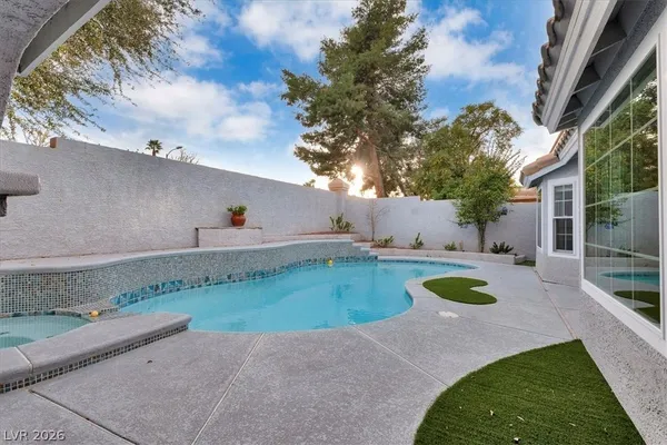 $699,999 | 2405 Alpine Meadows Avenue, Henderson, NV 89074