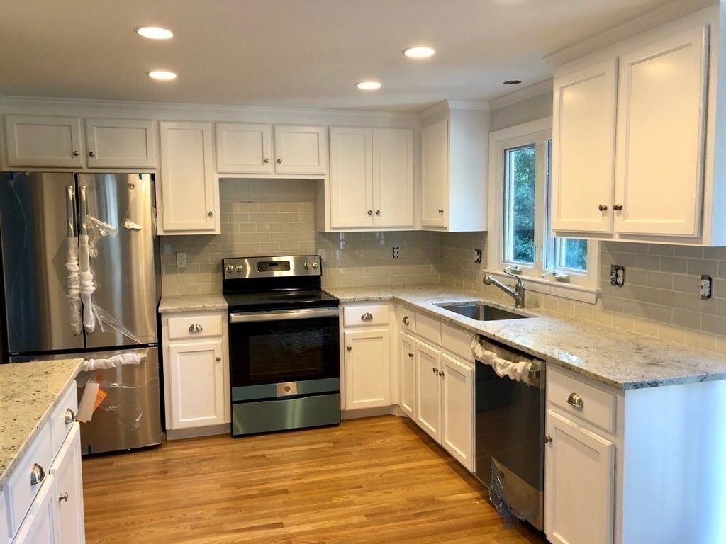 2 Knollwood Road Medfield, MA 02052 - Photo 6 of 21 Gallery Image 6