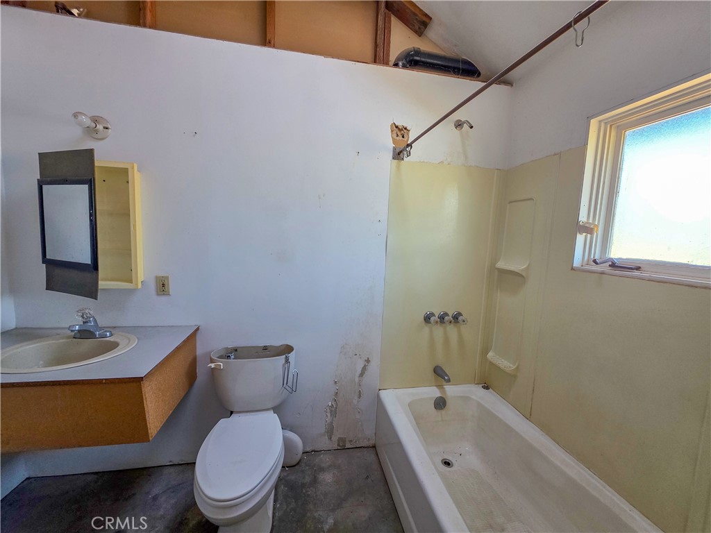 7021 Quarry Road Weed, CA 96094 - Photo 27 of 35