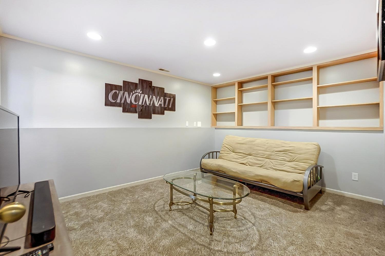 6747 Daleview Road Cincinnati, OH 45247 - Photo 24 of 41