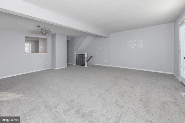 $2,400 | 6 Andrew Court, Glassboro, NJ 08028