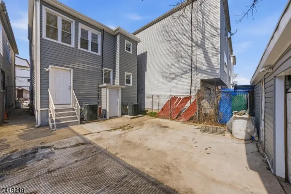 $675,000 | 216 Delaware Street, Elizabeth Port, NJ 07206