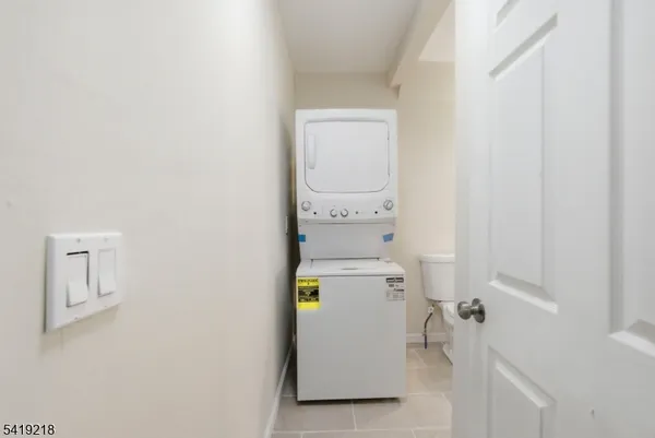 $675,000 | 216 Delaware Street, Elizabeth Port, NJ 07206
