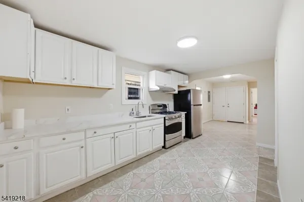 $675,000 | 216 Delaware Street, Elizabeth Port, NJ 07206