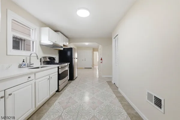 $675,000 | 216 Delaware Street, Elizabeth Port, NJ 07206