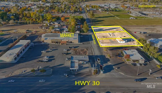 $899,900 | 803-823 Fair Avenue, Filer, ID 83328