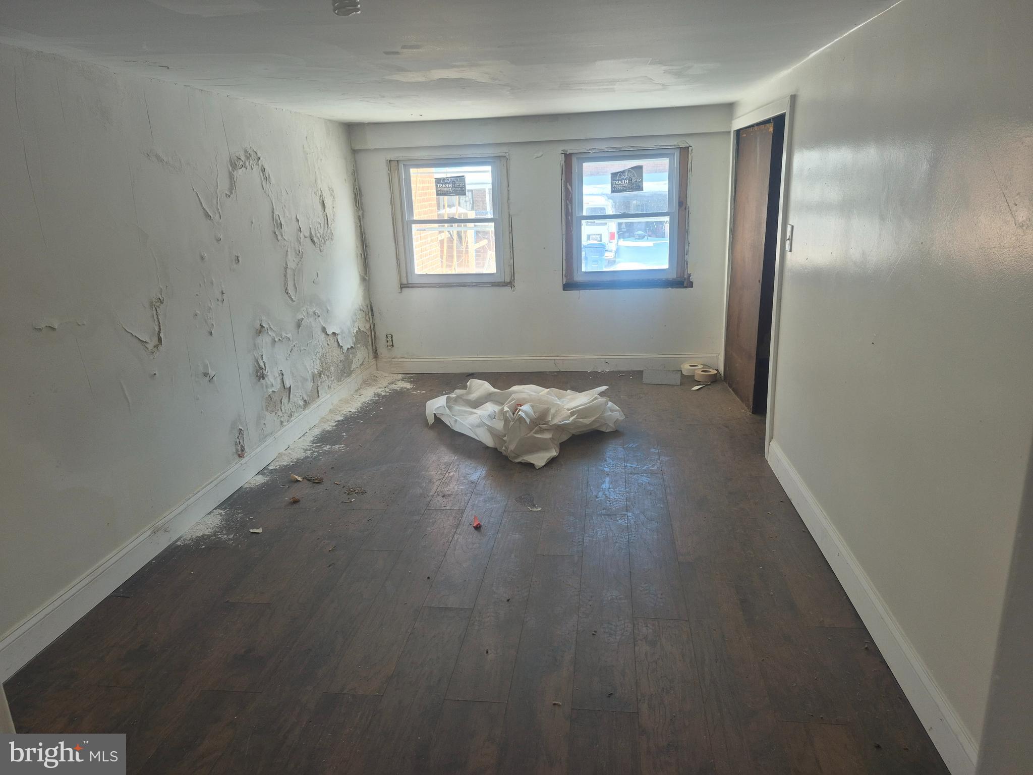 805 North Woodington Road Baltimore, MD 21229 - Photo 8 of 23