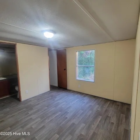 $1,350 | 78 Peterson Hill Avenue, Burgaw, NC 28425