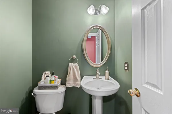 $4,400 | 210 Cameron Station Boulevard, Alexandria, VA 22304