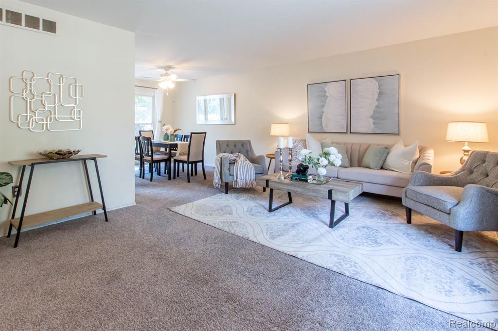 22582 Winfield Road Novi, MI 48375 - Photo 5 of 31