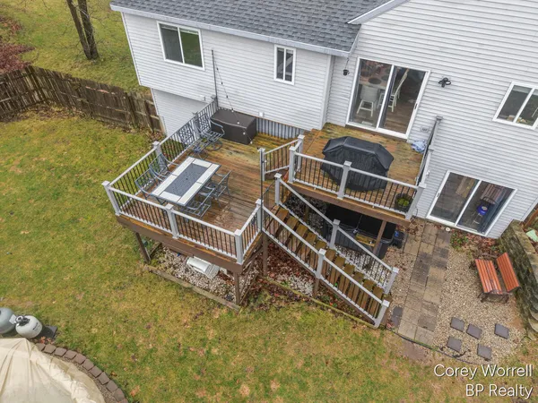 $359,900 | 2849 Bark Court, Cedar Springs, MI 49319