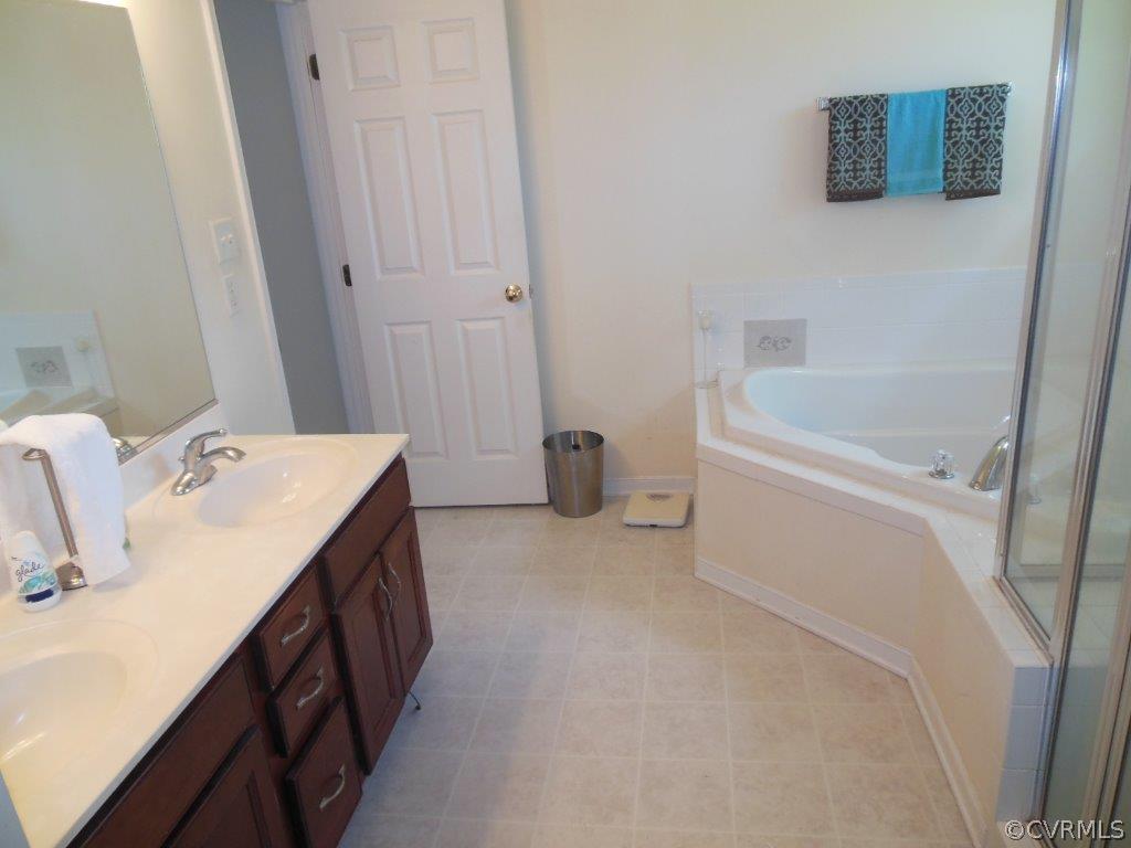 3050 Kinvan Road Henrico, VA 23231 - Photo 16 of 22 Another View of Master Bathroom