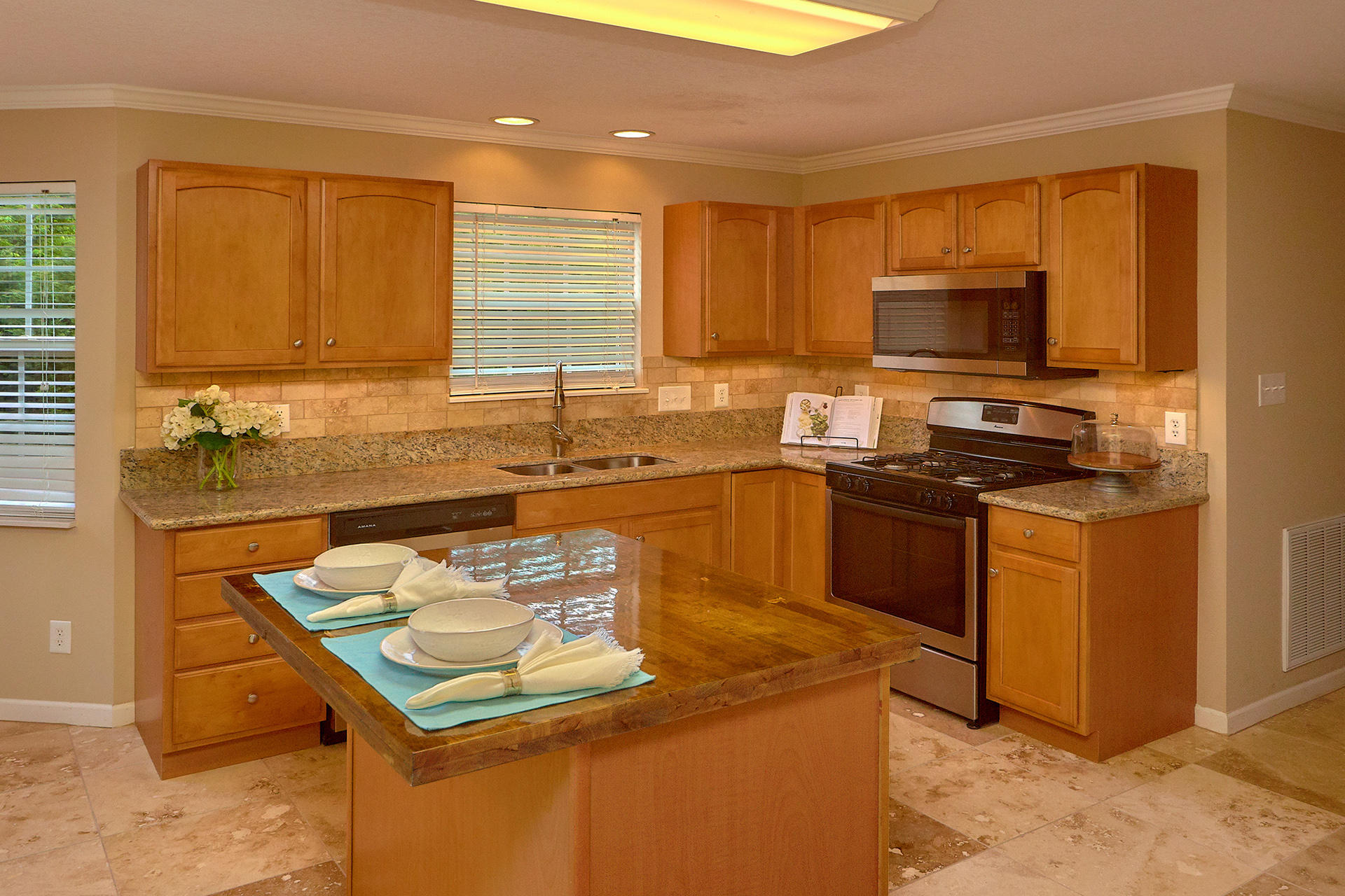 1865 Falling Waters Road Knoxville, TN 37922 - Photo 7 of 18 Kitchen