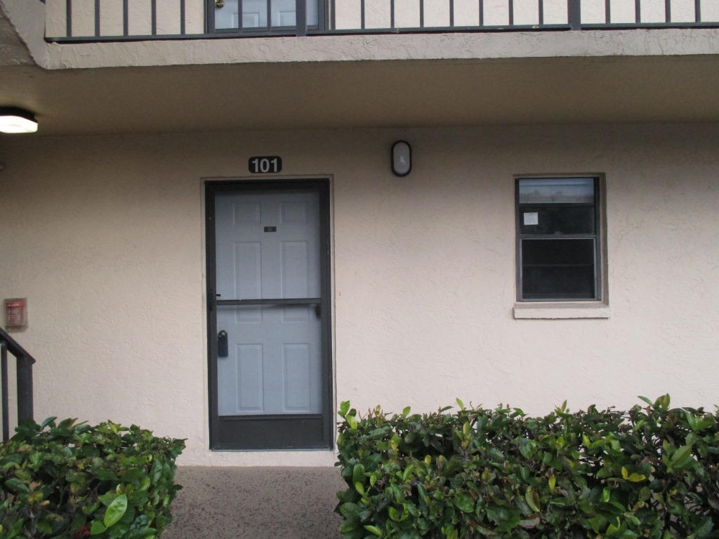9235 Southwest 8th Street, Unit 101 Boca Raton, FL 33428 - Photo 2 of 12 004