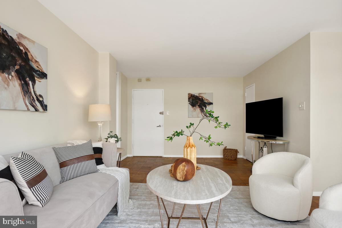 1545 18th Street Northwest, Unit 303 Washington, DC 20036 - Photo 13 of 31