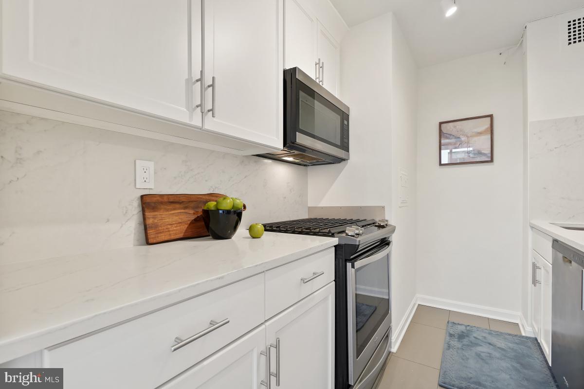 1545 18th Street Northwest, Unit 303 Washington, DC 20036 - Photo 18 of 31