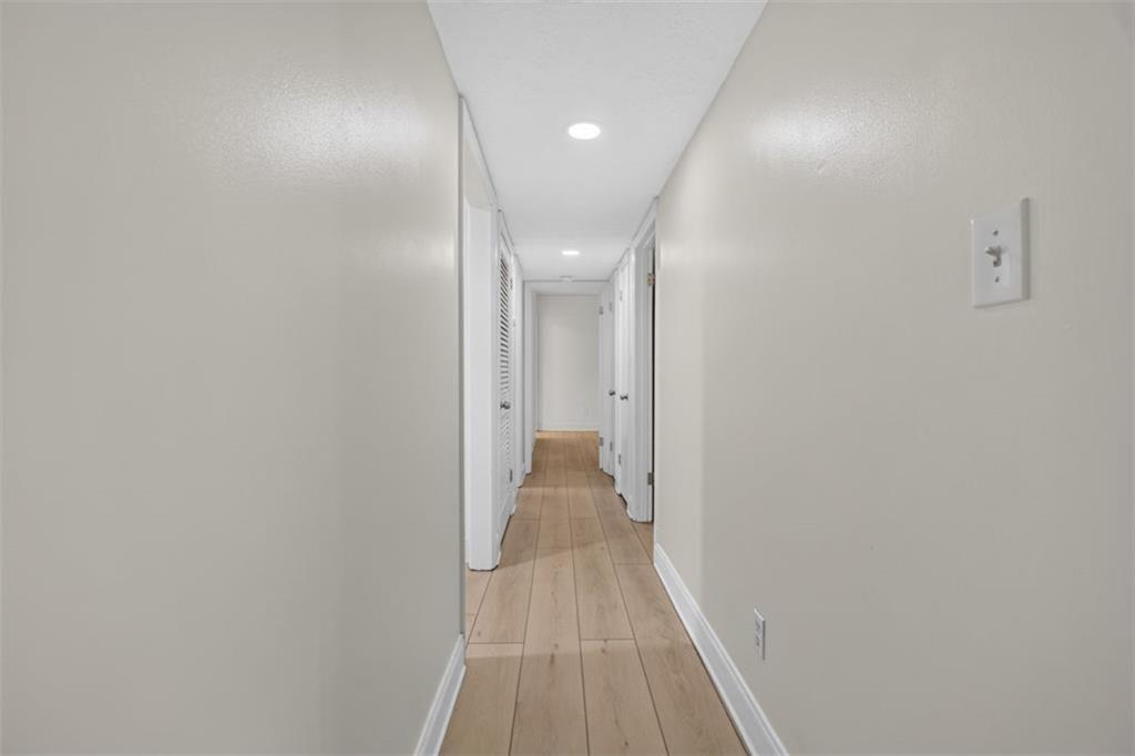 725 Dalrymple Road, Unit 7J Sandy Springs, GA 30328 - Photo 11 of 22 Gallery Image 11
