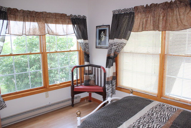 276 Cumberland Head Road Plattsburgh, NY 12901 - Photo 16 of 26 Gallery Image 16