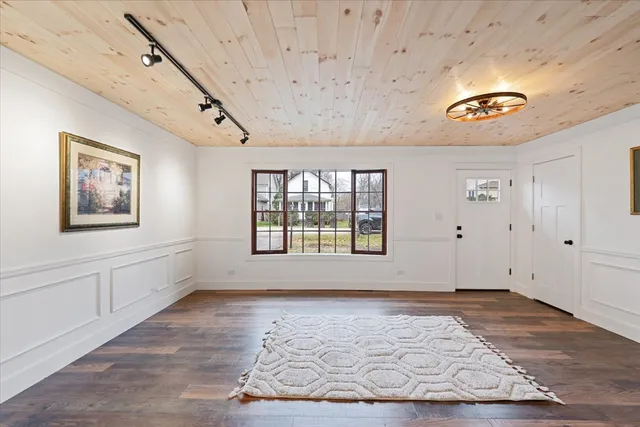 $495,000 | 27 Maple Avenue, Lake Zurich, IL 60047