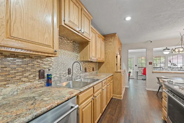 $298,500 | 605 Owens Drive, Crowley, TX 76036